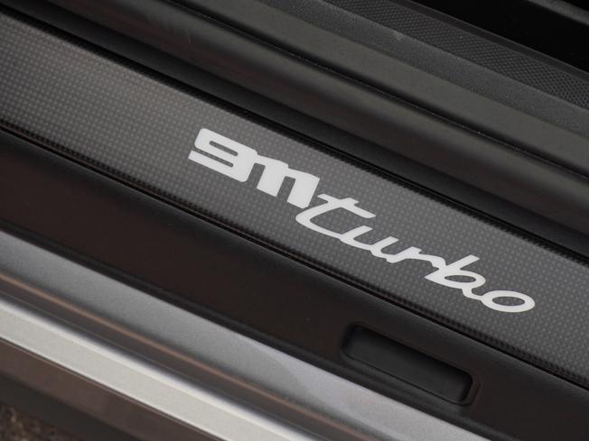 PORSCHE 911 Photo 31