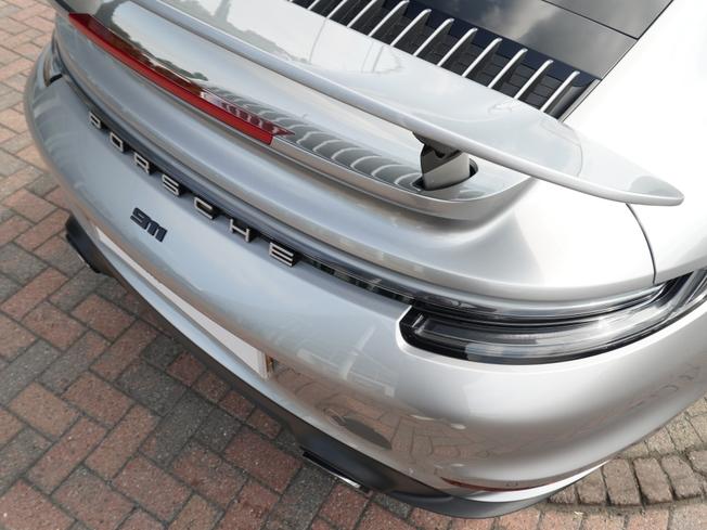 PORSCHE 911 Photo 42