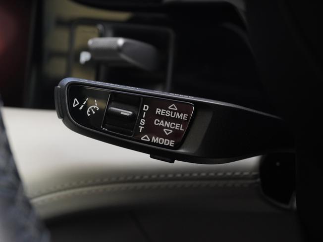 PORSCHE Taycan Photo 27