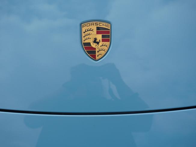 PORSCHE Taycan Photo 41