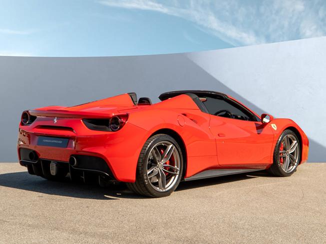 FERRARI 488 Spider Photo 3