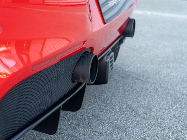 FERRARI 488 Spider Photo 33