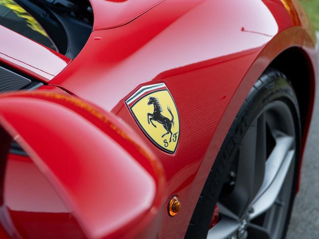 FERRARI 488 Spider Photo 35
