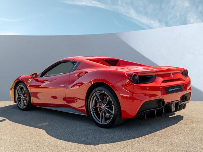 FERRARI 488 Spider Photo 4