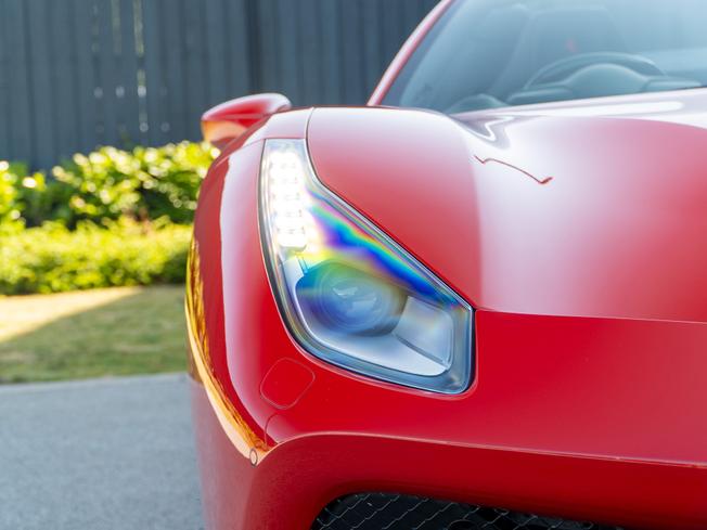 FERRARI 488 Spider Photo 41