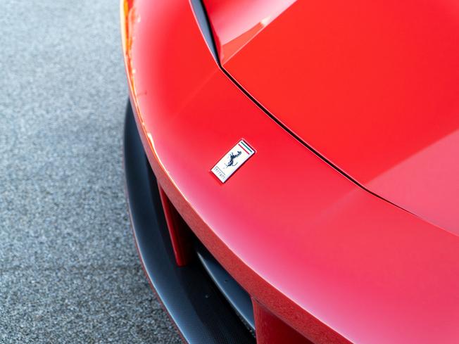 FERRARI 488 Spider Photo 42