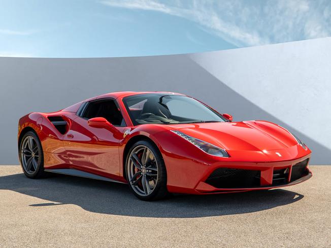 FERRARI 488 Spider Photo 9