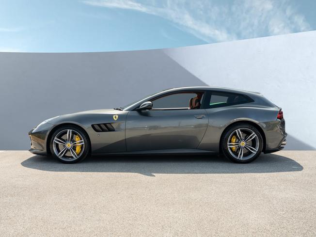 FERRARI Gtc4 Lusso Photo 6