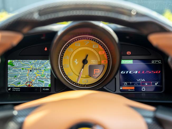 FERRARI Gtc4 Lusso Photo 9