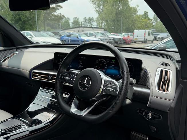 MERCEDES-BENZ EQC Photo 33