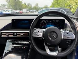 MERCEDES-BENZ EQC Photo 4