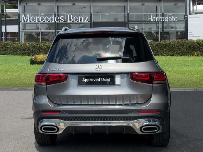 MERCEDES-BENZ GLB Photo 11