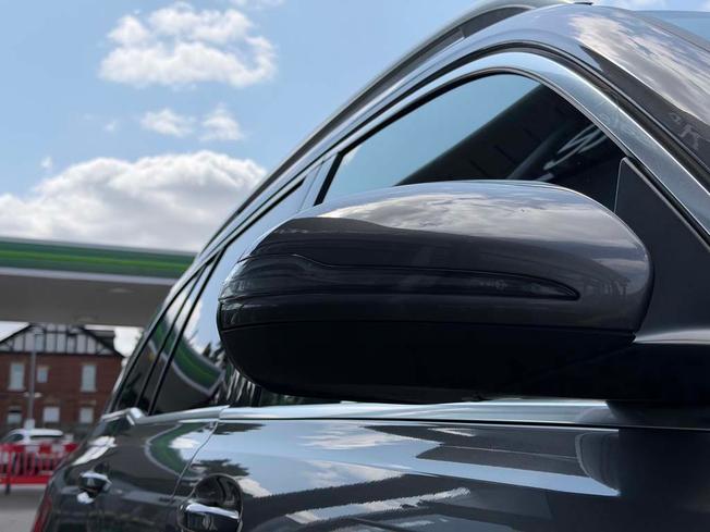 MERCEDES-BENZ GLB Photo 14