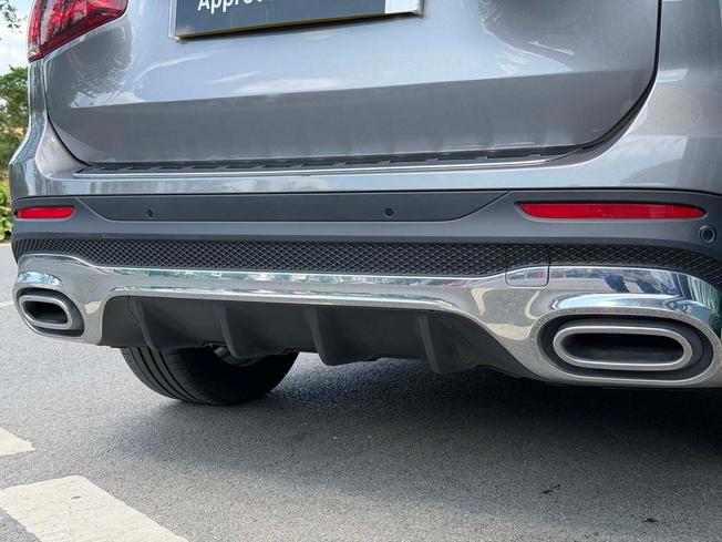MERCEDES-BENZ GLB Photo 17