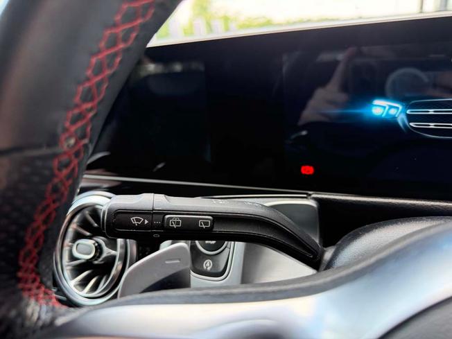 MERCEDES-BENZ GLB Photo 27