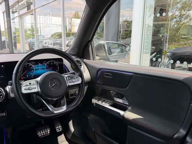 MERCEDES-BENZ GLB Photo 42