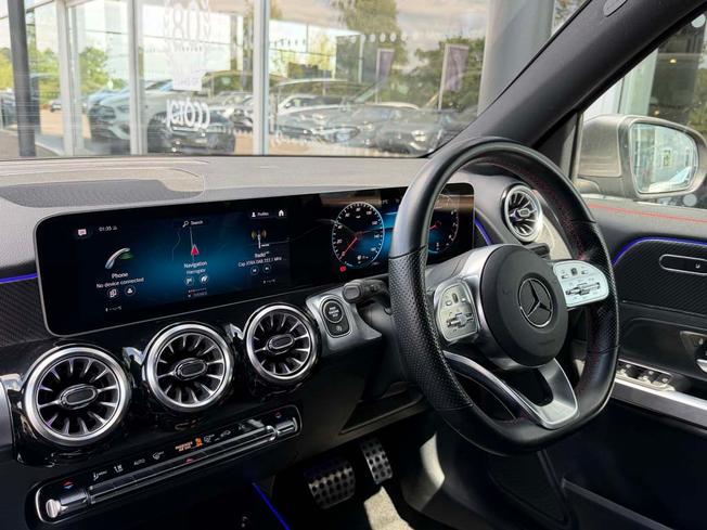 MERCEDES-BENZ GLB Photo 44