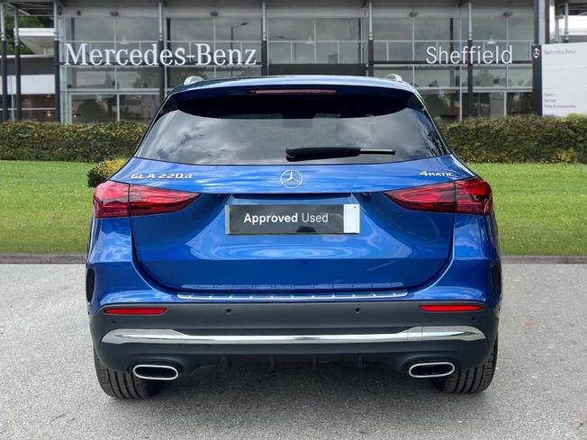 MERCEDES-BENZ GLA Photo 11