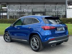 MERCEDES-BENZ GLA Photo 2