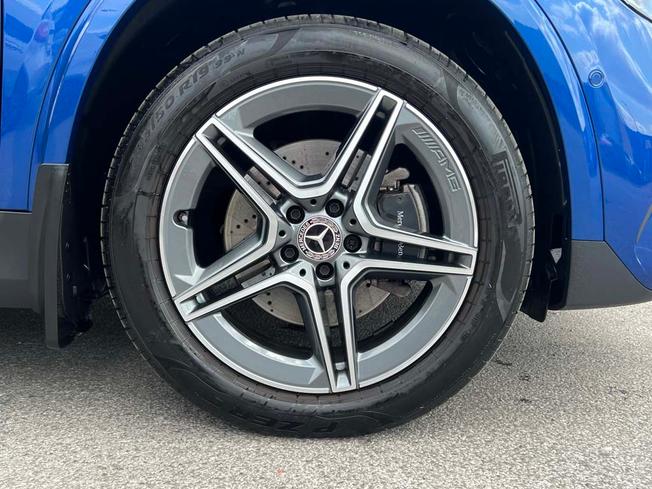 MERCEDES-BENZ GLA Photo 6