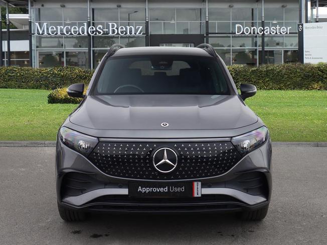 MERCEDES-BENZ Eqb Photo 10