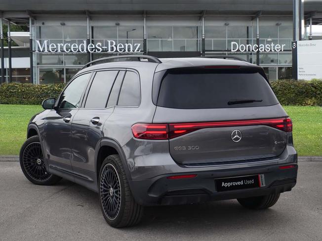 MERCEDES-BENZ Eqb Photo 2