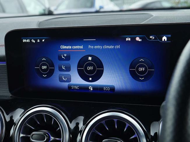 MERCEDES-BENZ Eqb Photo 27
