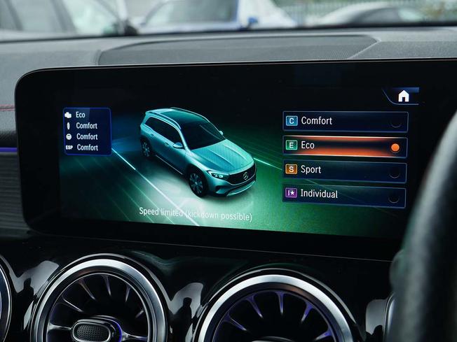 MERCEDES-BENZ Eqb Photo 29
