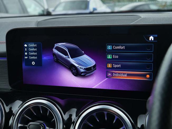 MERCEDES-BENZ Eqb Photo 31