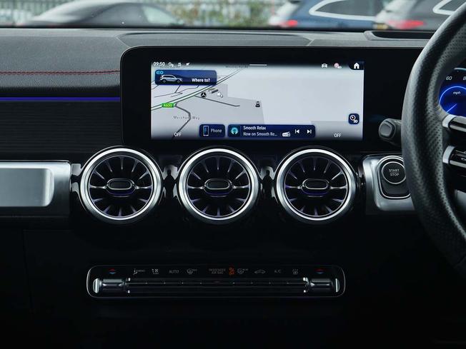 MERCEDES-BENZ Eqb Photo 5