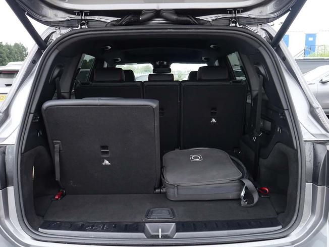 MERCEDES-BENZ Eqb Photo 9