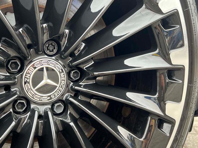 MERCEDES-BENZ Eqe Photo 17