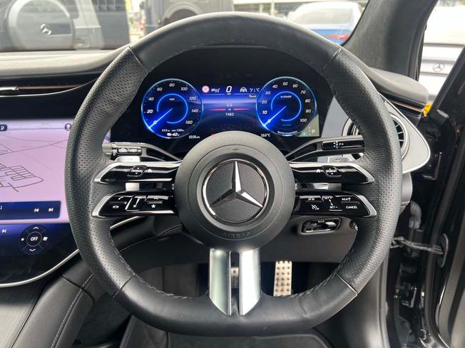 MERCEDES-BENZ Eqe Photo 26