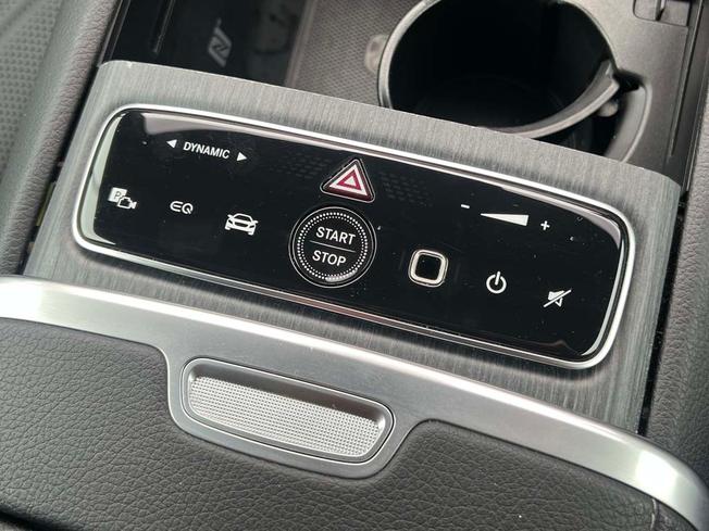 MERCEDES-BENZ Eqe Photo 42
