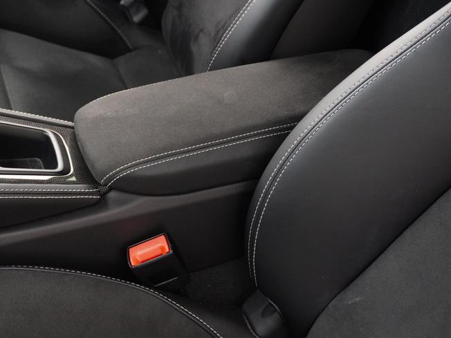 PORSCHE 718 Cayman Photo 18