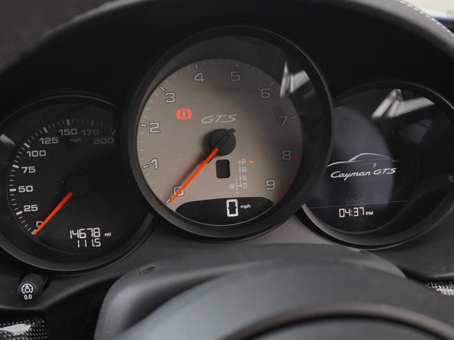 PORSCHE 718 Cayman Photo 23