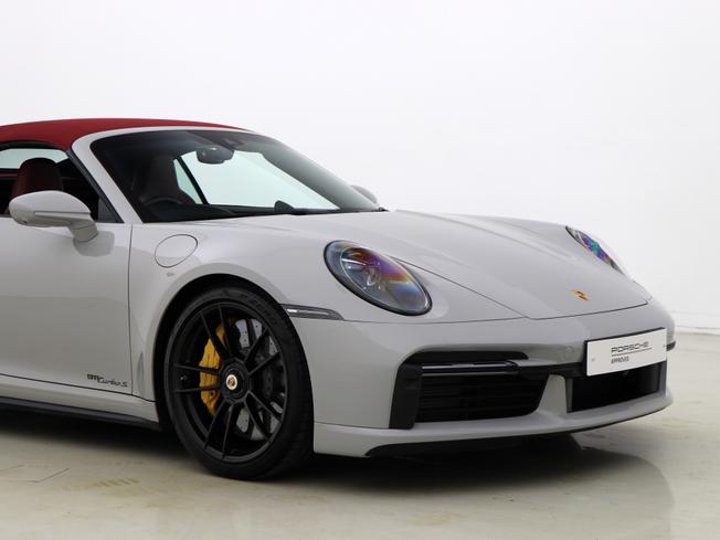 PORSCHE 911 Photo 10
