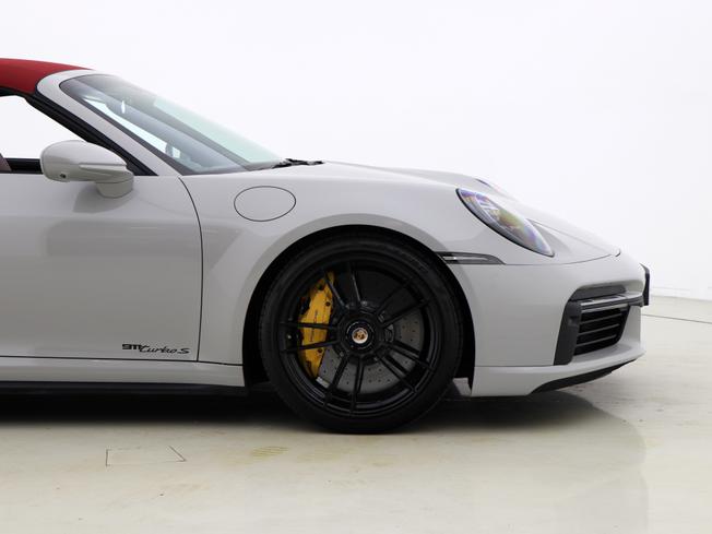 PORSCHE 911 Photo 19
