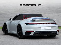 PORSCHE 911 Photo 2