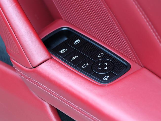 PORSCHE 911 Photo 36