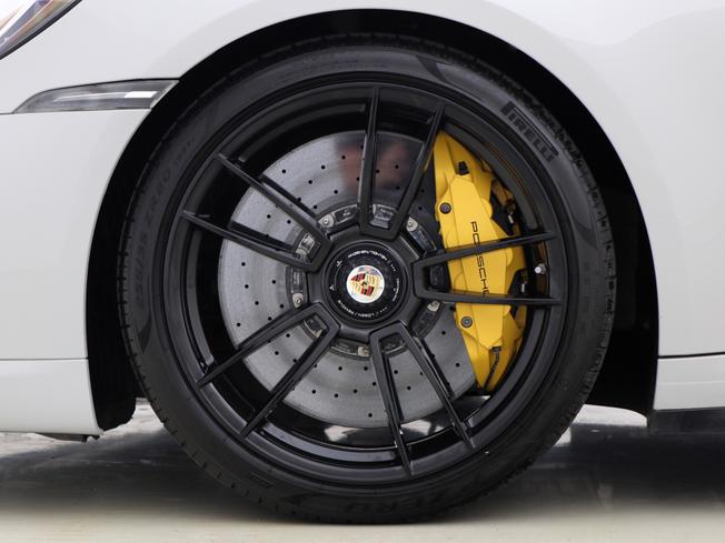 PORSCHE 911 Photo 4