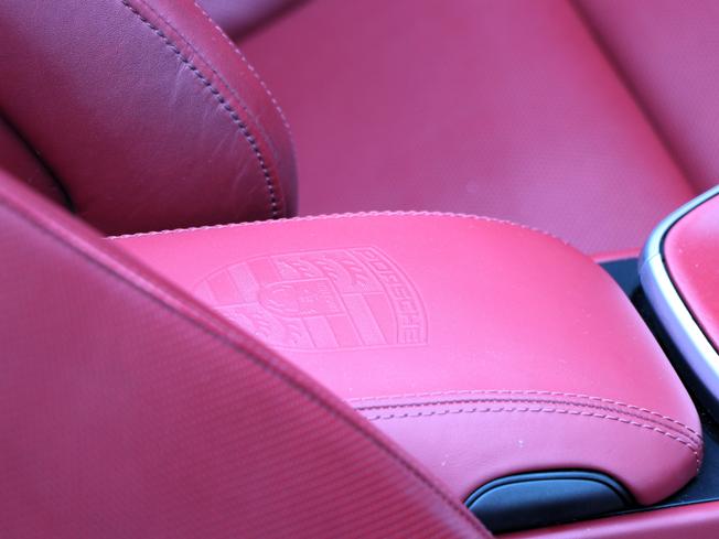 PORSCHE 911 Photo 40