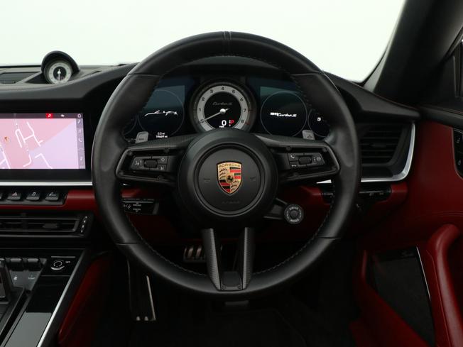 PORSCHE 911 Photo 42