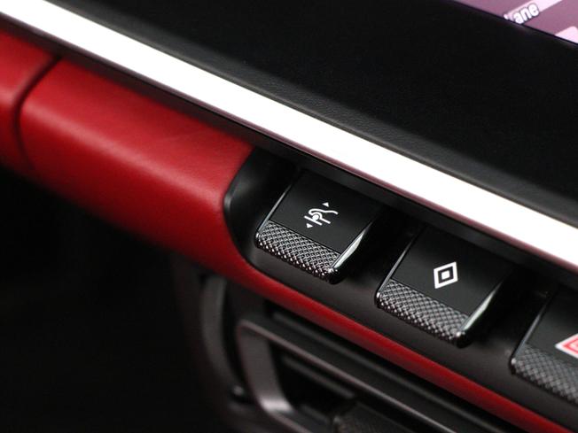 PORSCHE 911 Photo 49