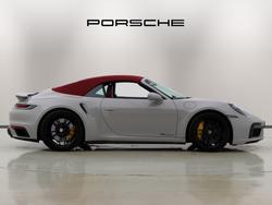 PORSCHE 911 Photo 5