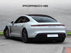 PORSCHE Taycan Photo 2