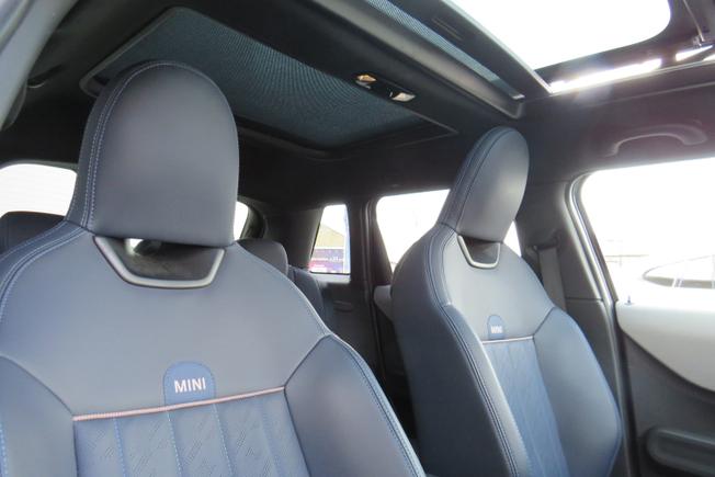 MINI Cooper Photo 21