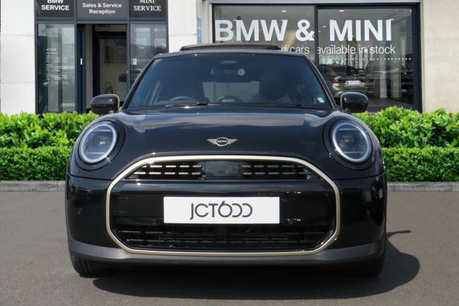 MINI Cooper Photo 4