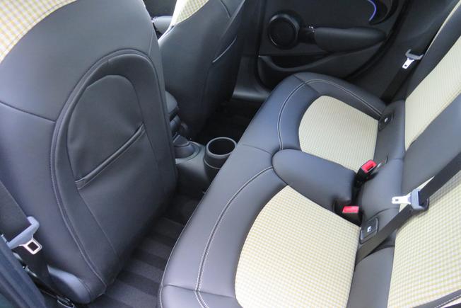 MINI Hatch Photo 21