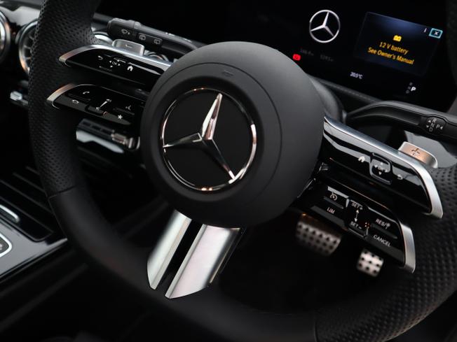 MERCEDES-BENZ CLA Class Photo 25